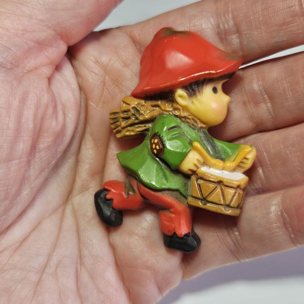 Vintage 1970's Hallmark Little Drummer Boy Pin Brooch Red Green